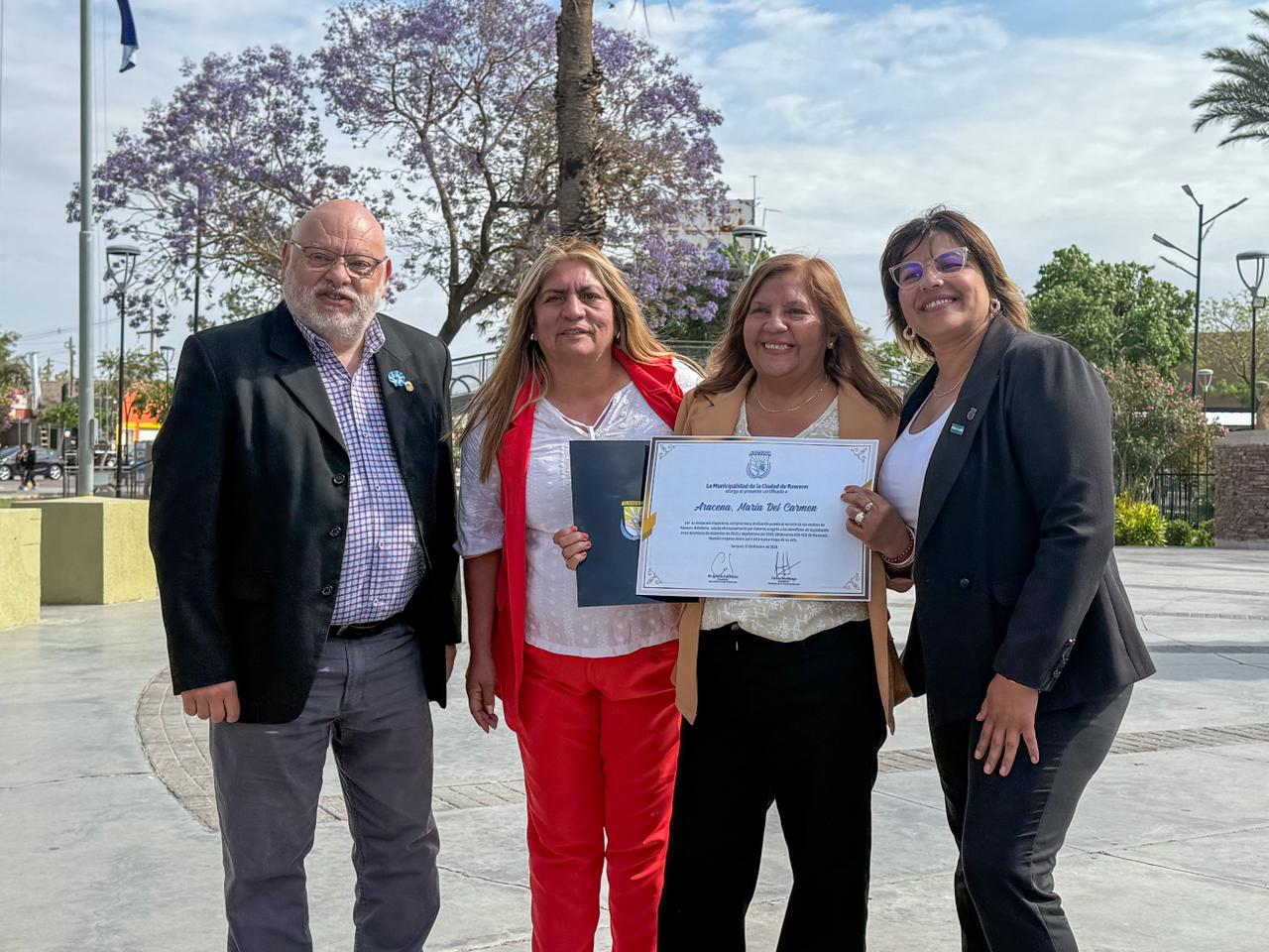 SE RECONOCIÓ A EMPLEADOS MUNICIPALES JUBILADOS POR SU LABOR Y COMPROMISO